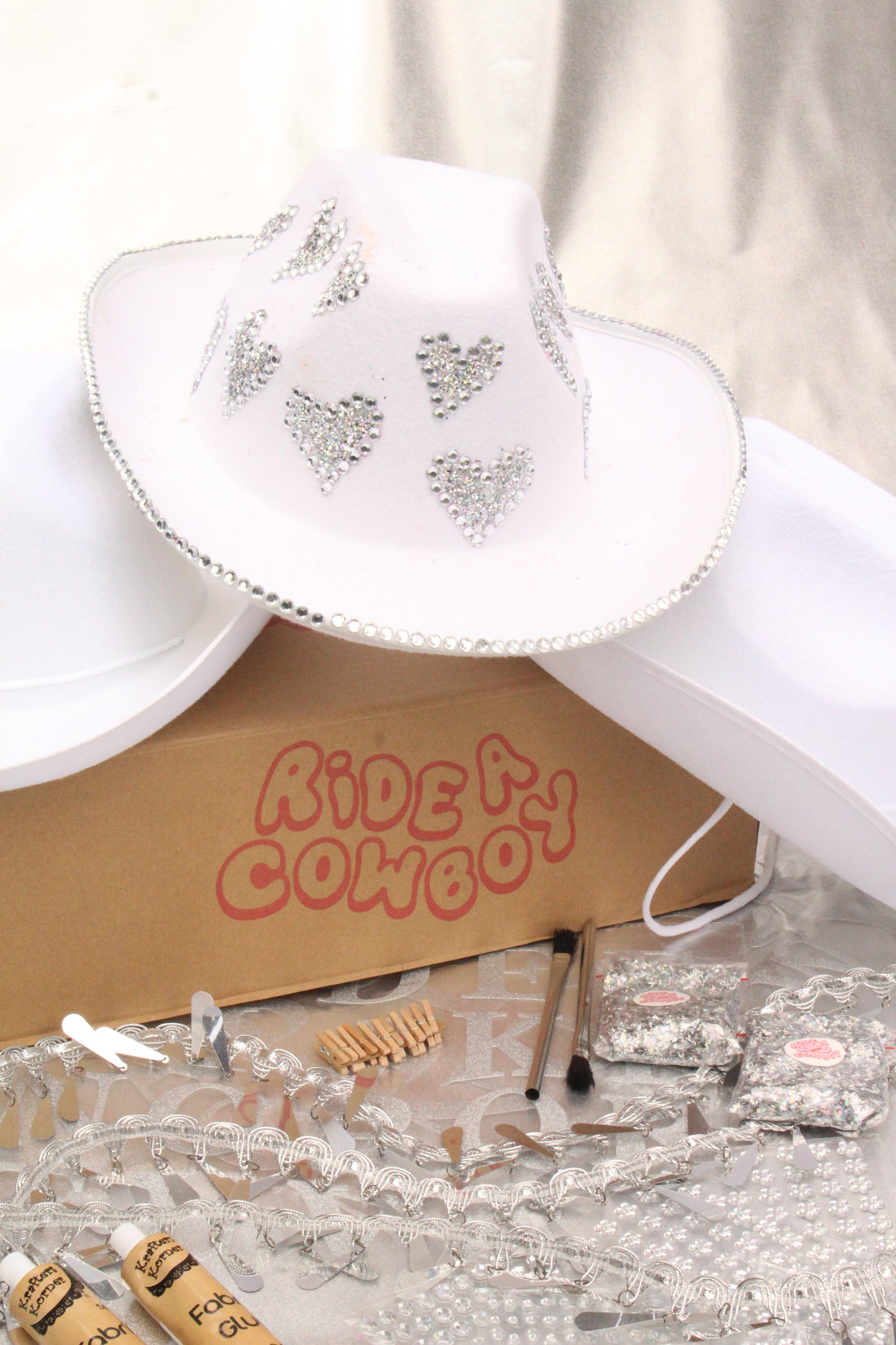 Space Cowboy 3 Pack - Cowboy Hat Craft Kits