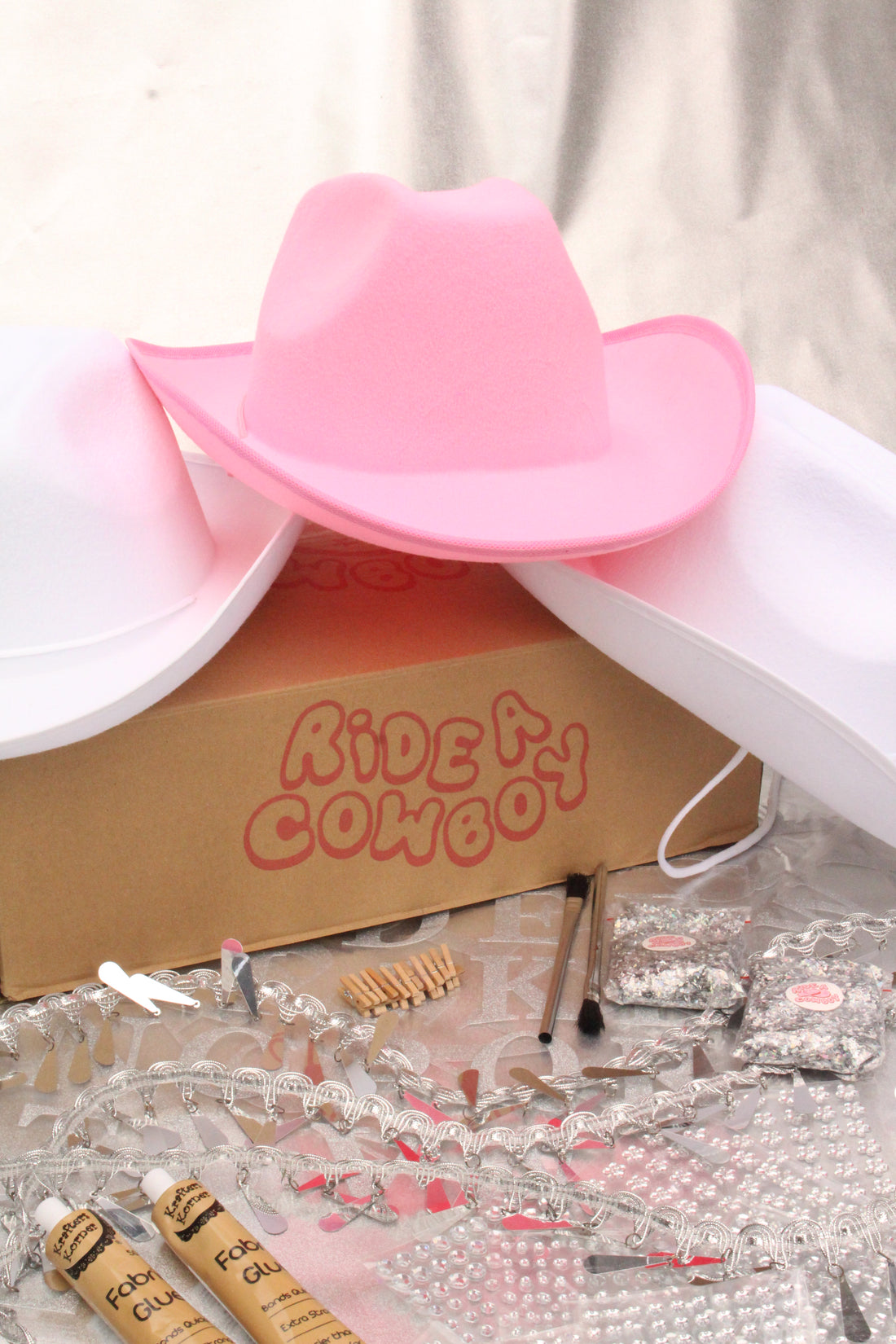 Space Cowboy 3 Pack - Cowboy Hat Craft Kits